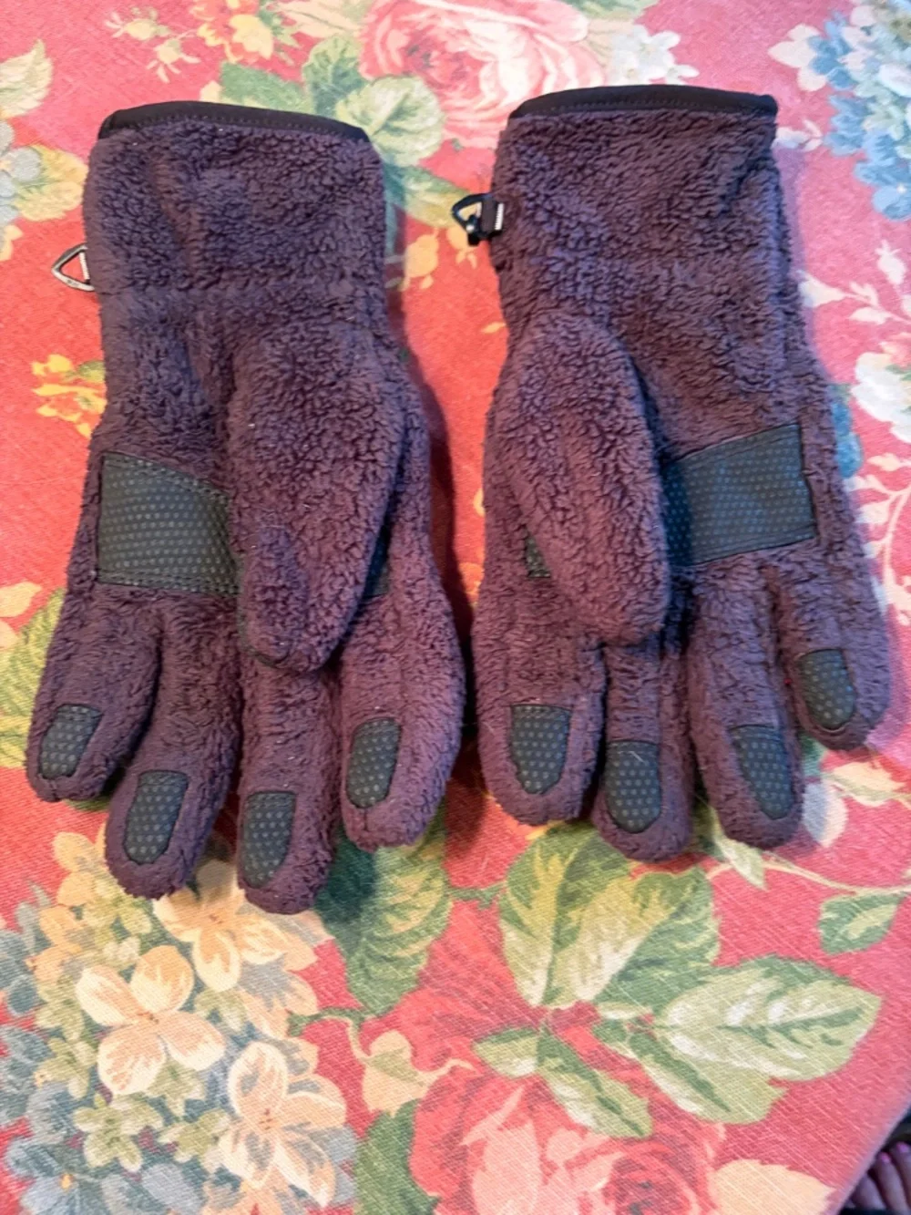 North Face women's fleece winter gloves  size small